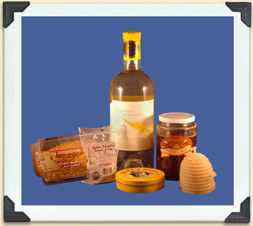 En plus du miel, nous utilisons de nombreux produits issus de la ruche. 